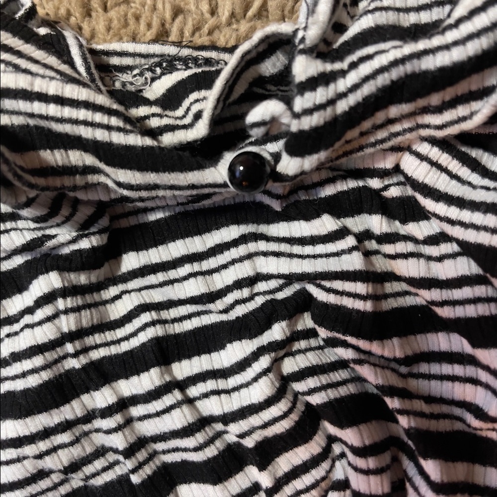 Medium Charlotte Russe striped turtleneck crop top